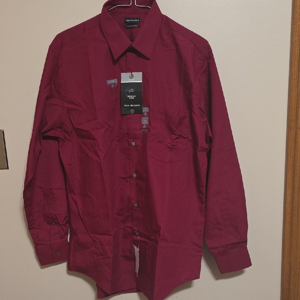 Van Heusen Men's Dress Shirt - Burgundy